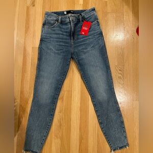 BRAND NEW SIZE 8 jeans